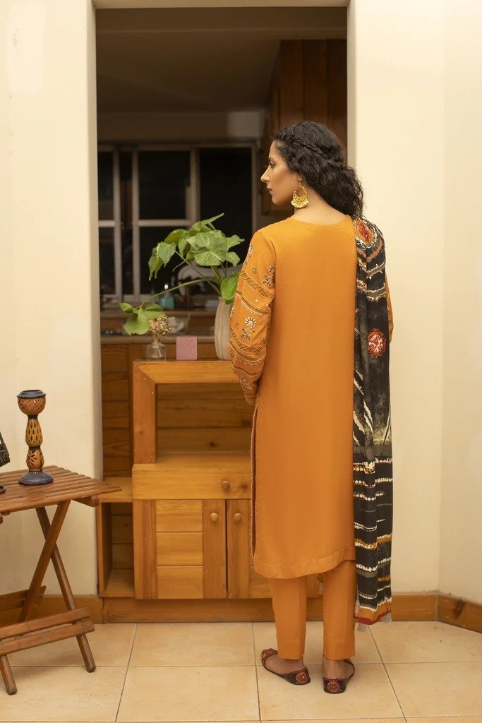 Ready To Wear Lakhany 3 Piece Embroidered Cottel Suit LSM-2491