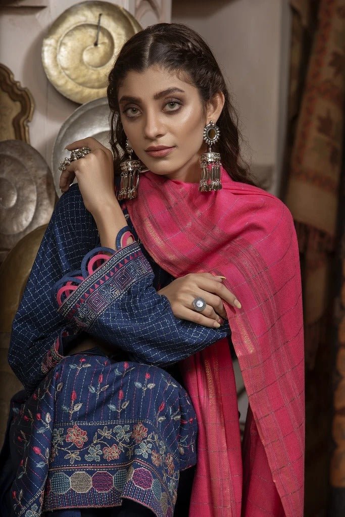 Lakhany 03 Piece Unstitched Embroidered Fancy Slub Suit WEC-5025