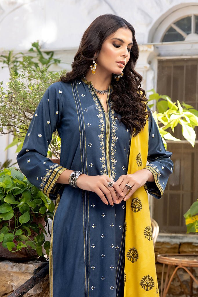 Lakhany 3 Piece Winter Unstitched Slub Peach Suit WES-SR-0039
