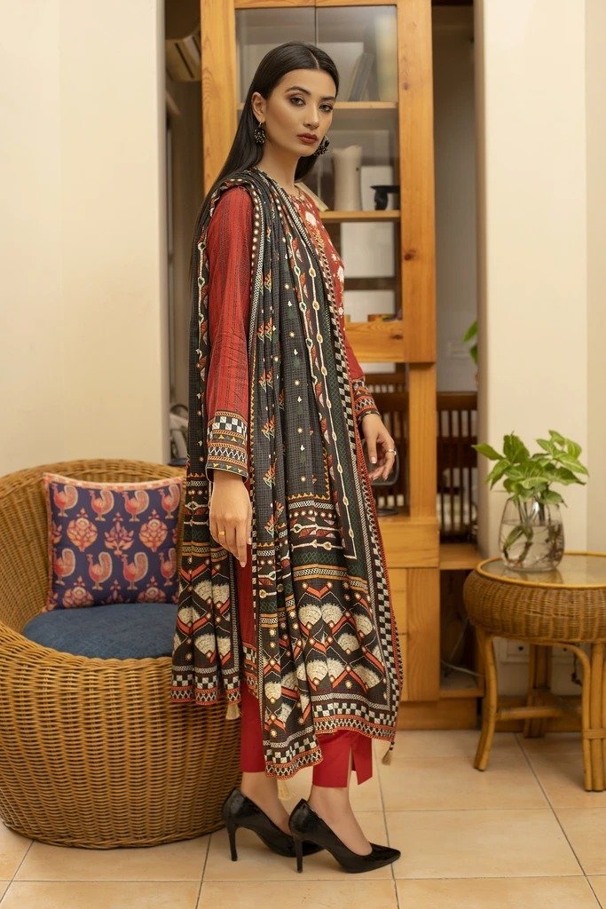Ready To Wear Lakhany 3 Piece Embroidered Cottel Suit LSM-2485